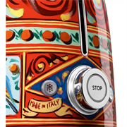 Тостеры Smeg TSF01DGEU
